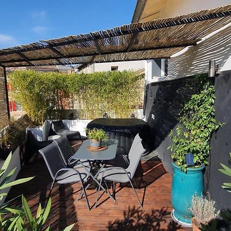 סן-ז'אן-דו-גאר Duplex Avec Spa Et Terrasse En Plein Centre Du Village מראה חיצוני תמונה